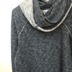 Woman’s Sweater/shirt